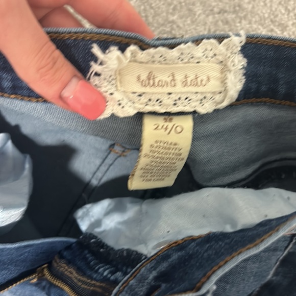 Altar'd State mid-rise flair jeans size 0 - Picture 4 of 5